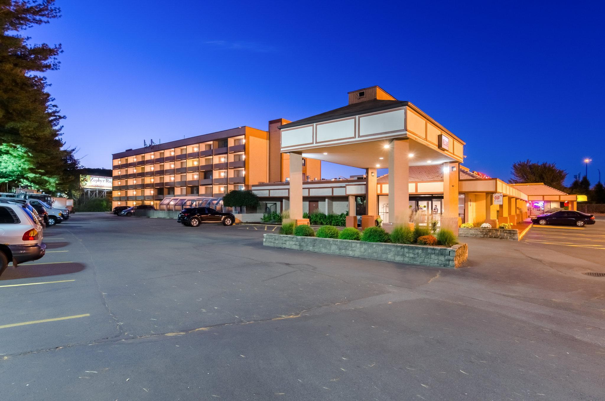 Quality Inn Вест-Спрінґфілд Екстер'єр фото